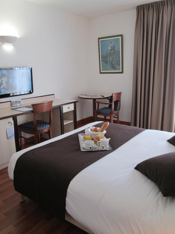 Hotel Ariane Istres Zimmer foto