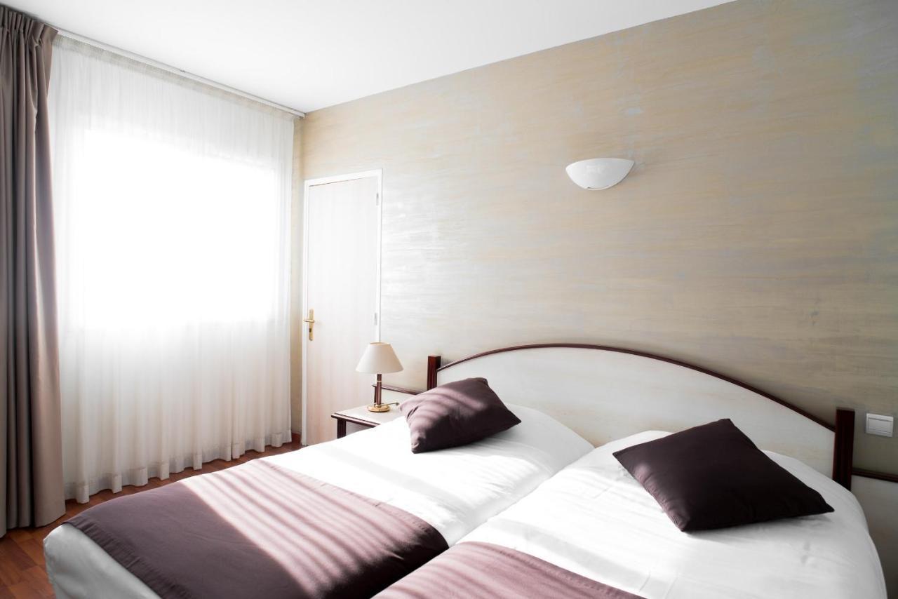 Hotel Ariane Istres Exterior foto