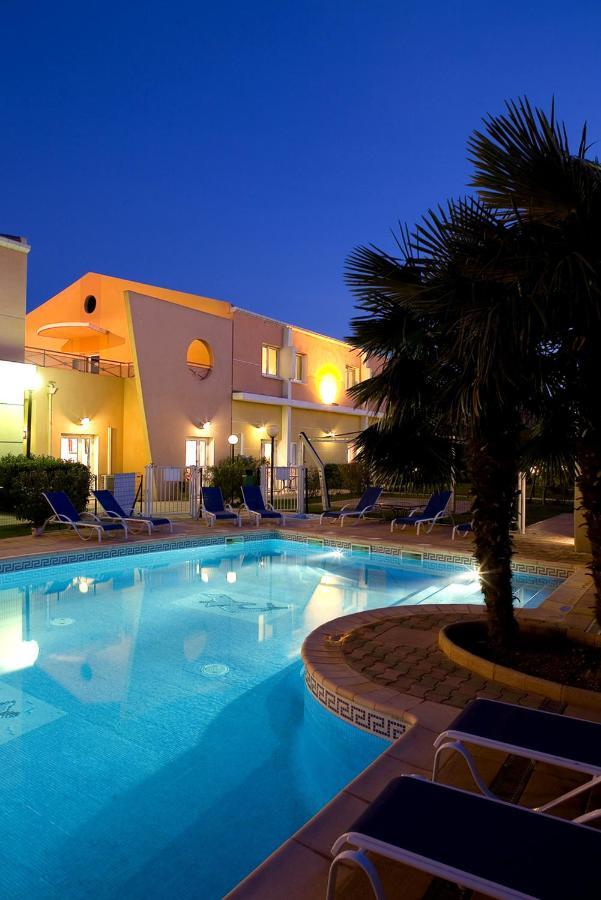 Hotel Ariane Istres Exterior foto